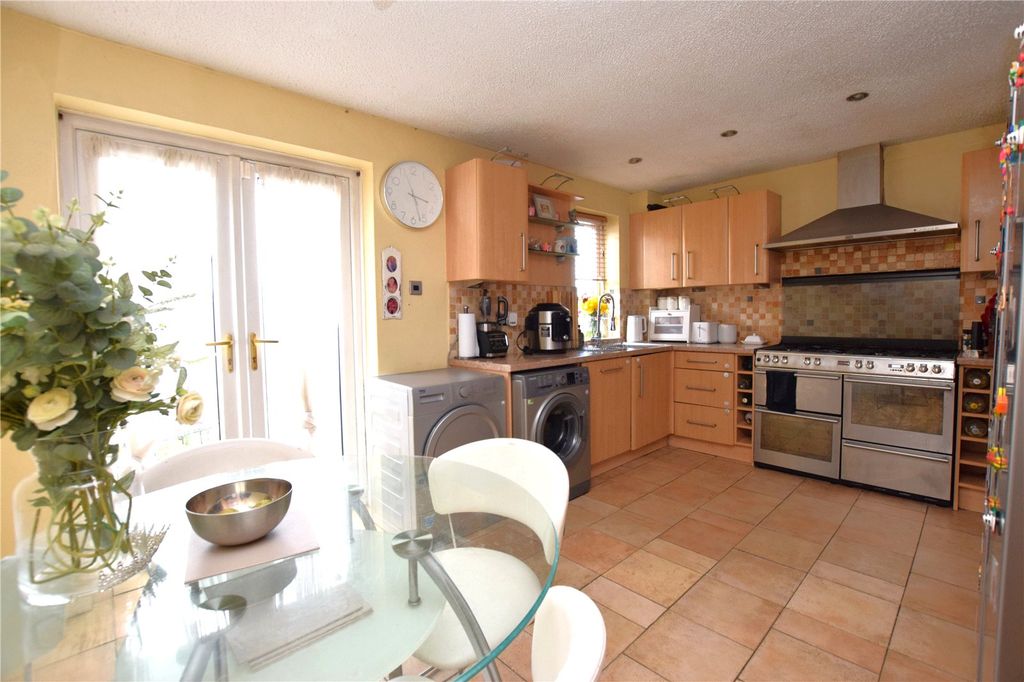 Property photo 2 of 11 Picture No. 59