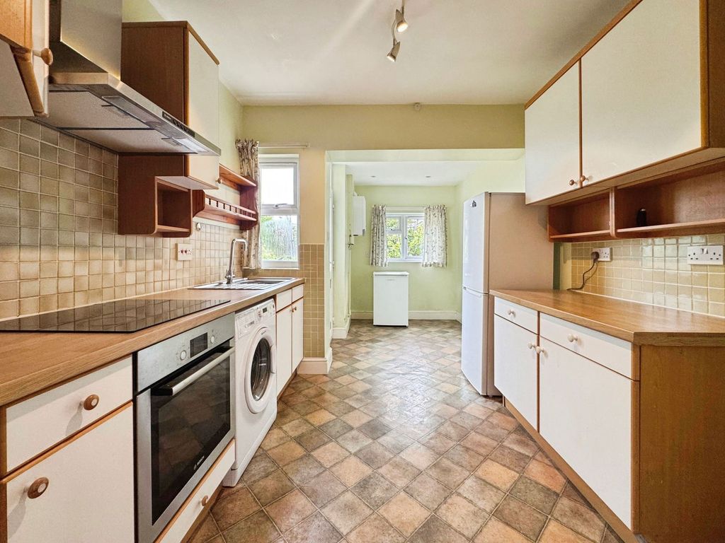Property photo 3 of 18