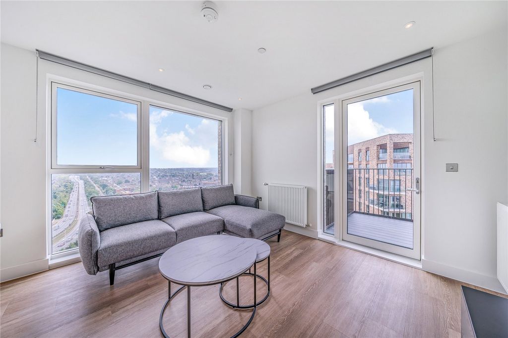 Property photo 3 of 18 Picture No. 15