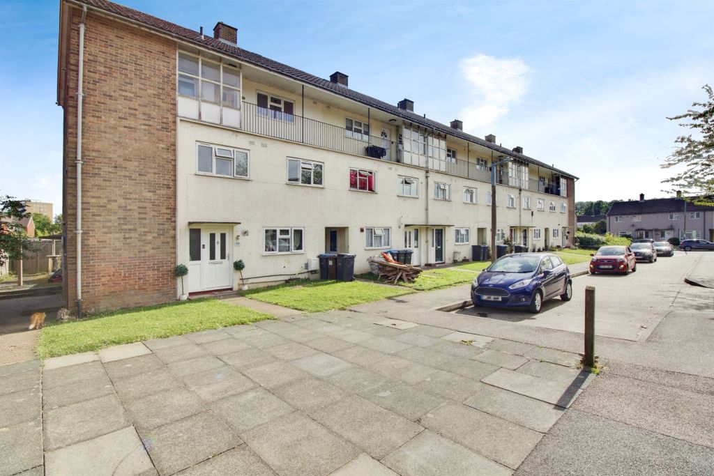 Property photo 1 of 12