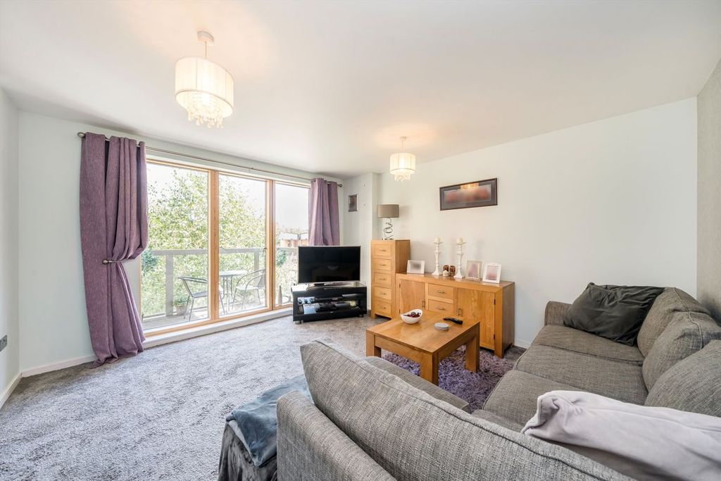 Property photo 2 of 7