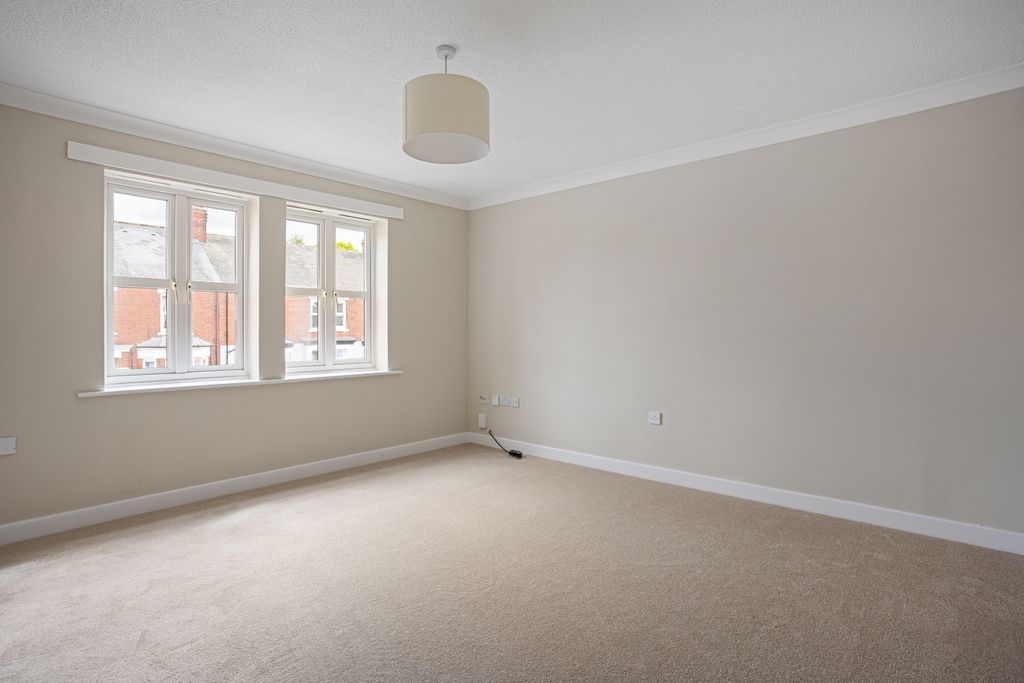 Property photo 2 of 15 3_Heworth_Mews_1