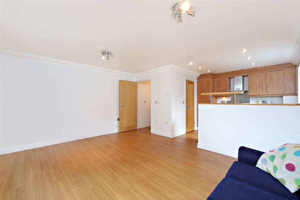 Property photo 2 of 10 Picture No. 08