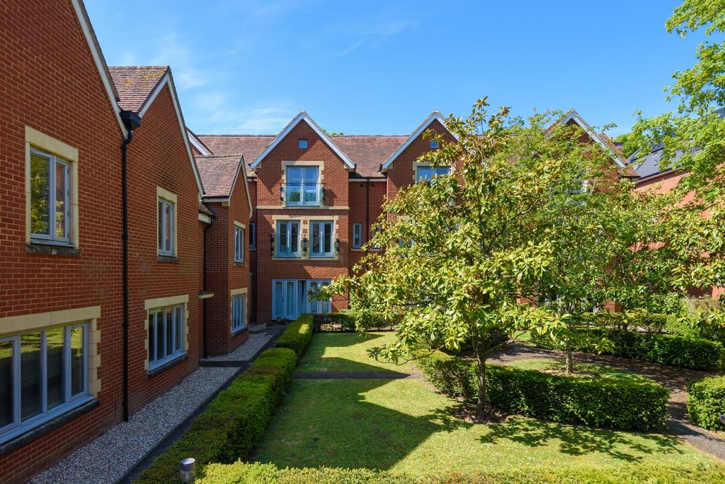 Property photo 1 of 12 5154692