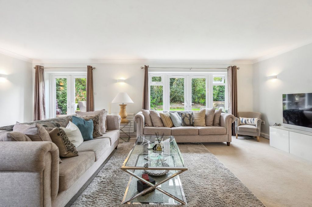 Property photo 2 of 13 Picture No. 08