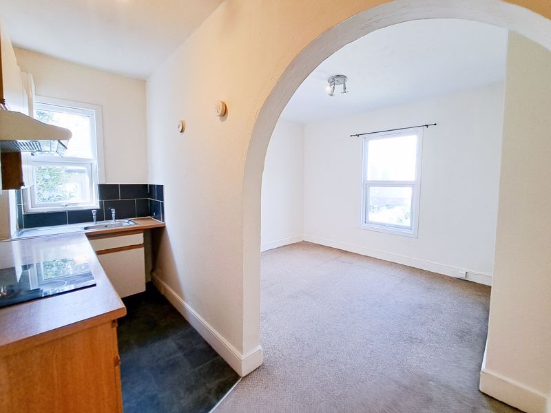 Property photo 2 of 6 Photo 11