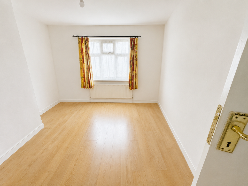 Property photo 3 of 5 Master Bedroom