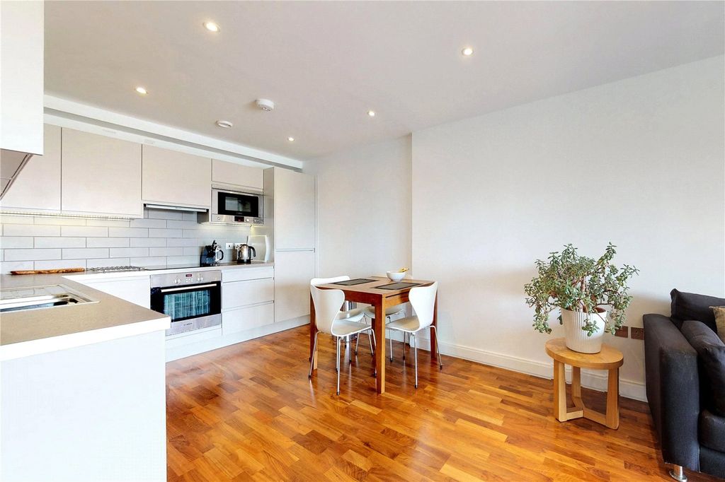 Property photo 2 of 8 Picture No. 07