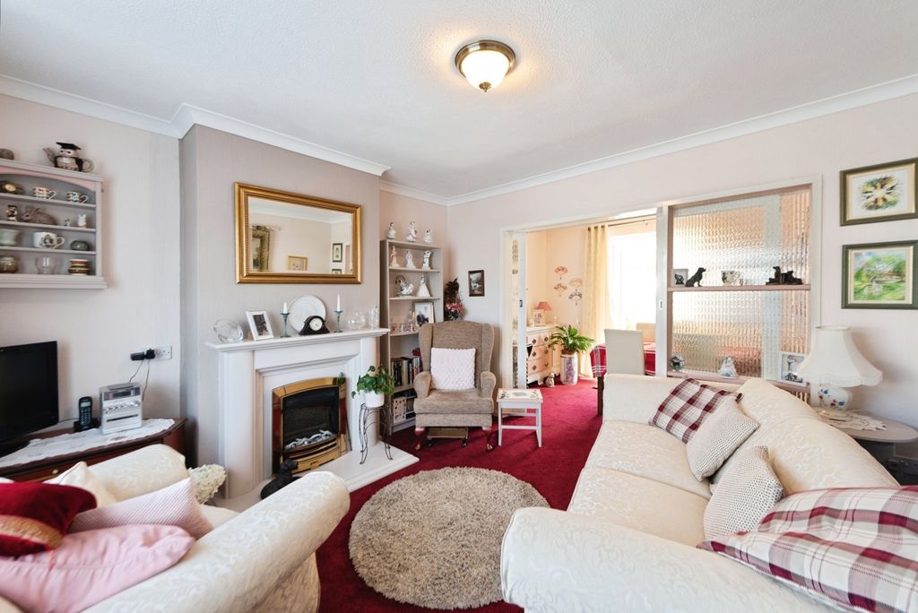 Property photo 2 of 17 Pbox-Img.Jpg