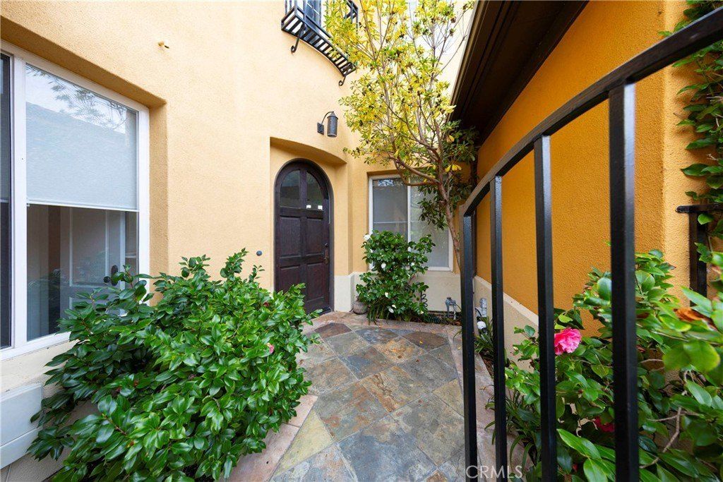 Property photo 3 of 39