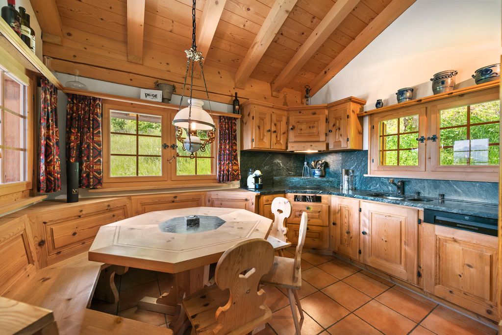 Property photo 3 of 5 Image