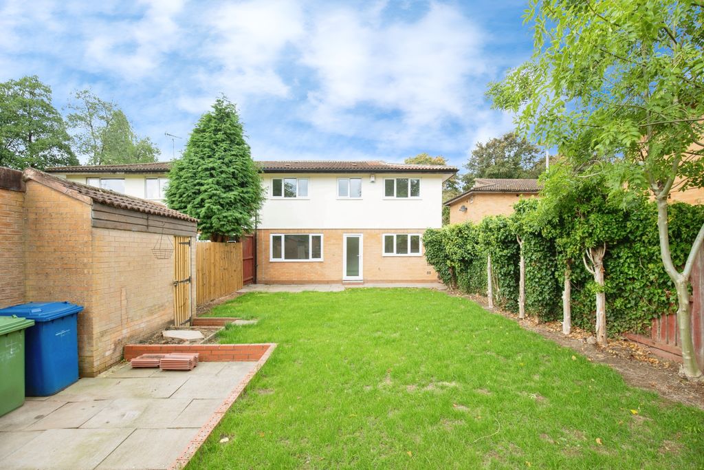 Property photo 2 of 19 9B181E9B-Mw-8559