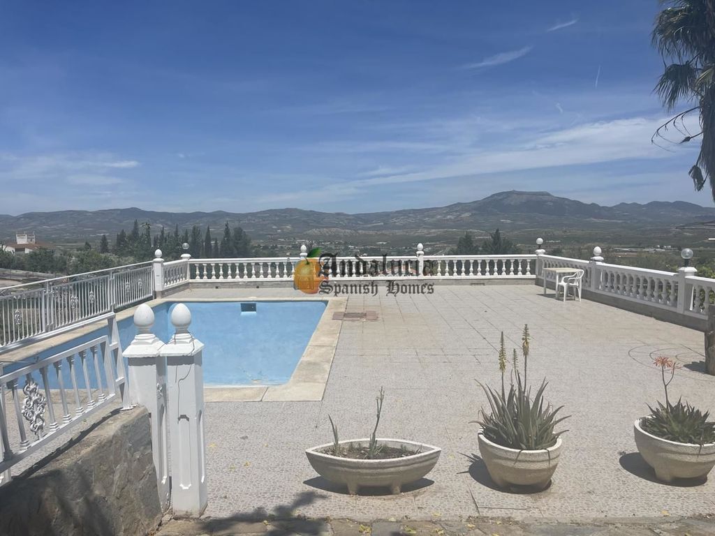 Property photo 2 of 56