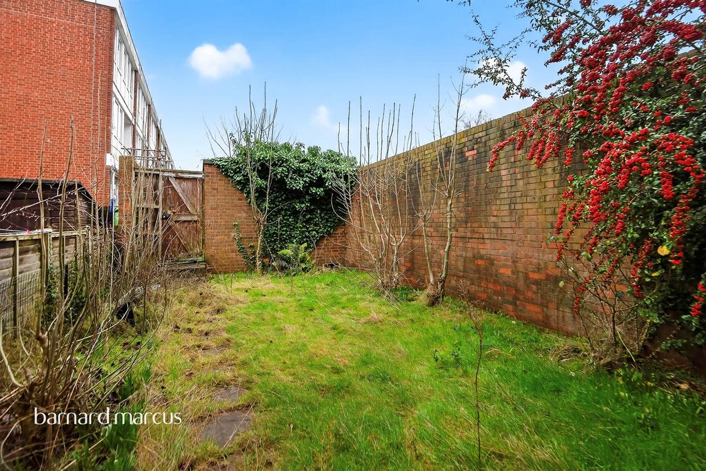Property photo 3 of 11 Image