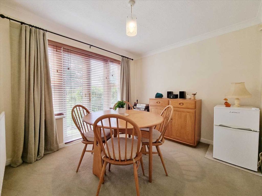 Property photo 3 of 10 Dining Room: