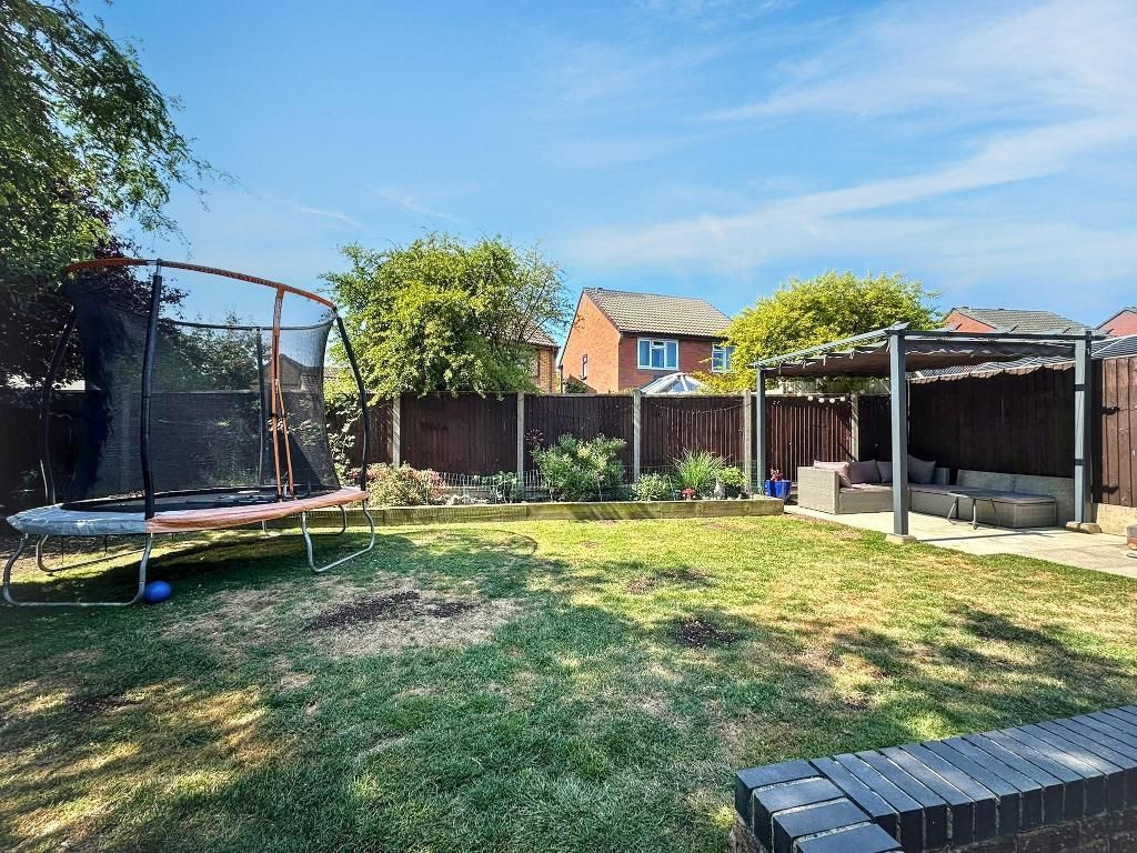 Property photo 2 of 35