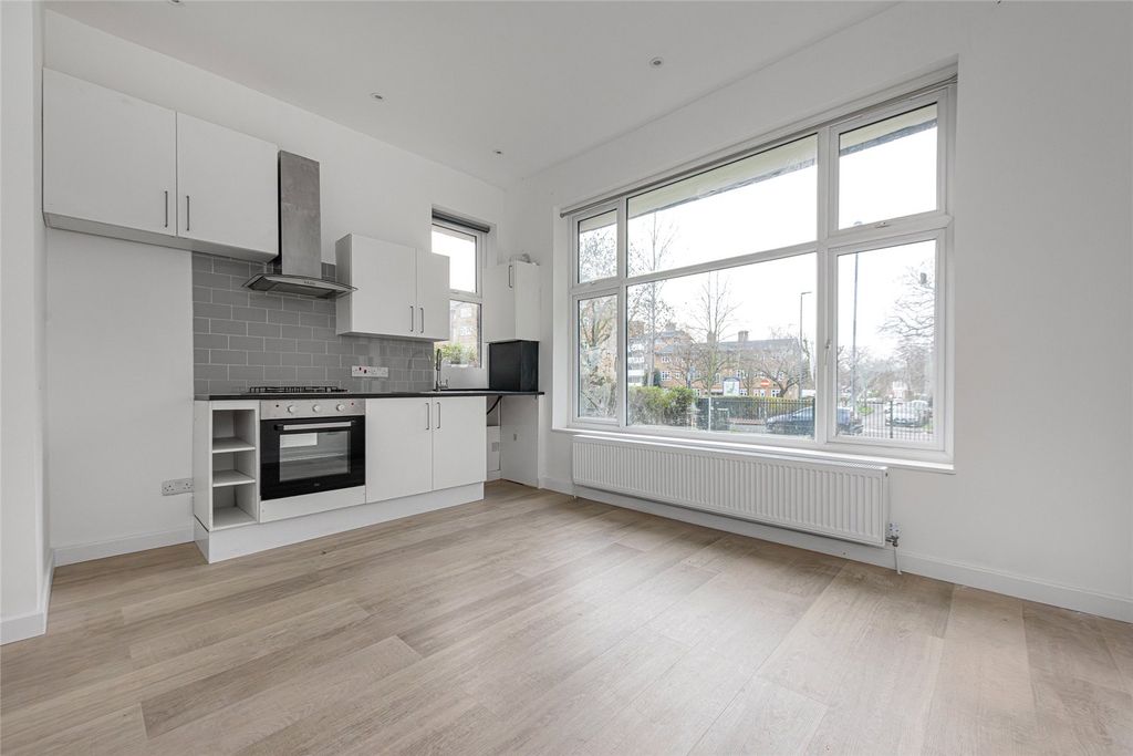 Property photo 1 of 5 Picture No. 11