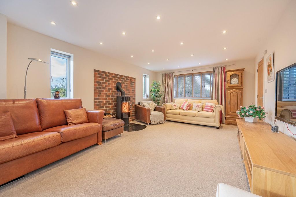 Property photo 3 of 25 Living Area