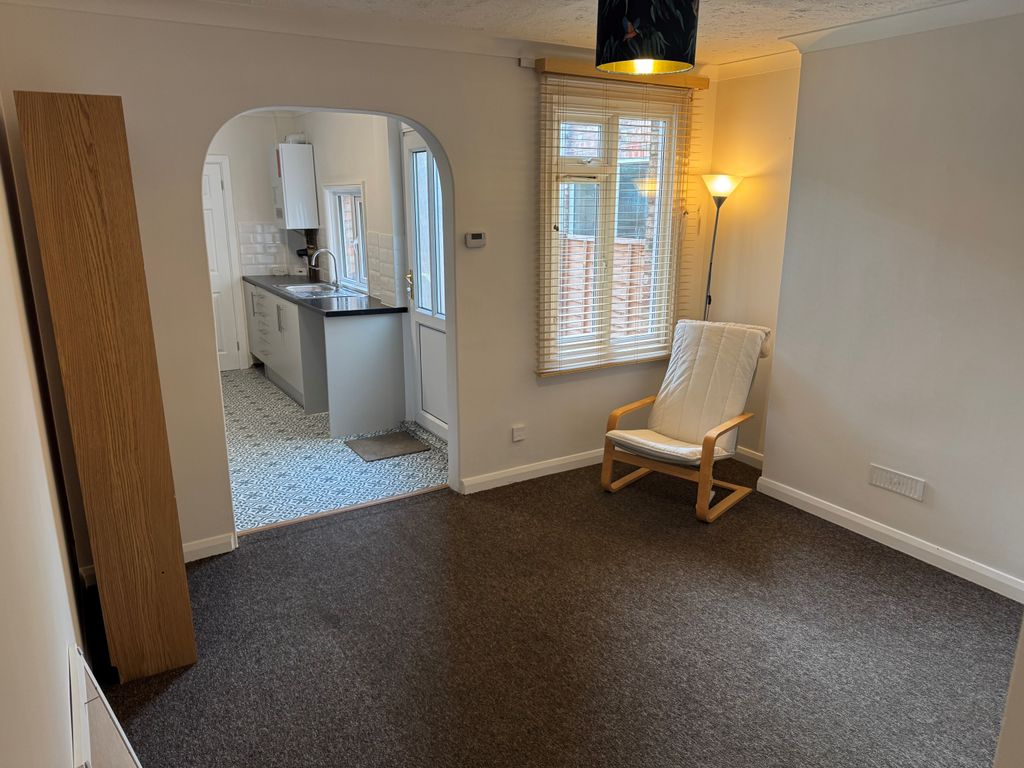 Property photo 3 of 8 Dining Room