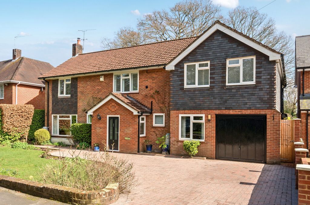 Property photo 1 of 13 1418065-1-69B9698...