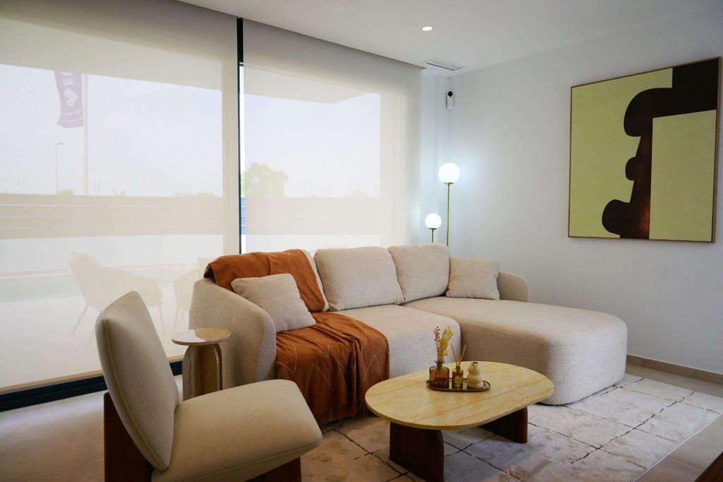 Property photo 2 of 38