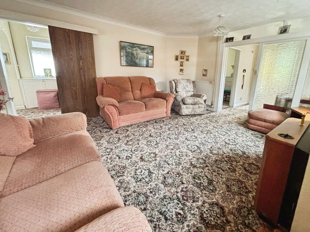 Property photo 3 of 16 A13c132d-Img_2430