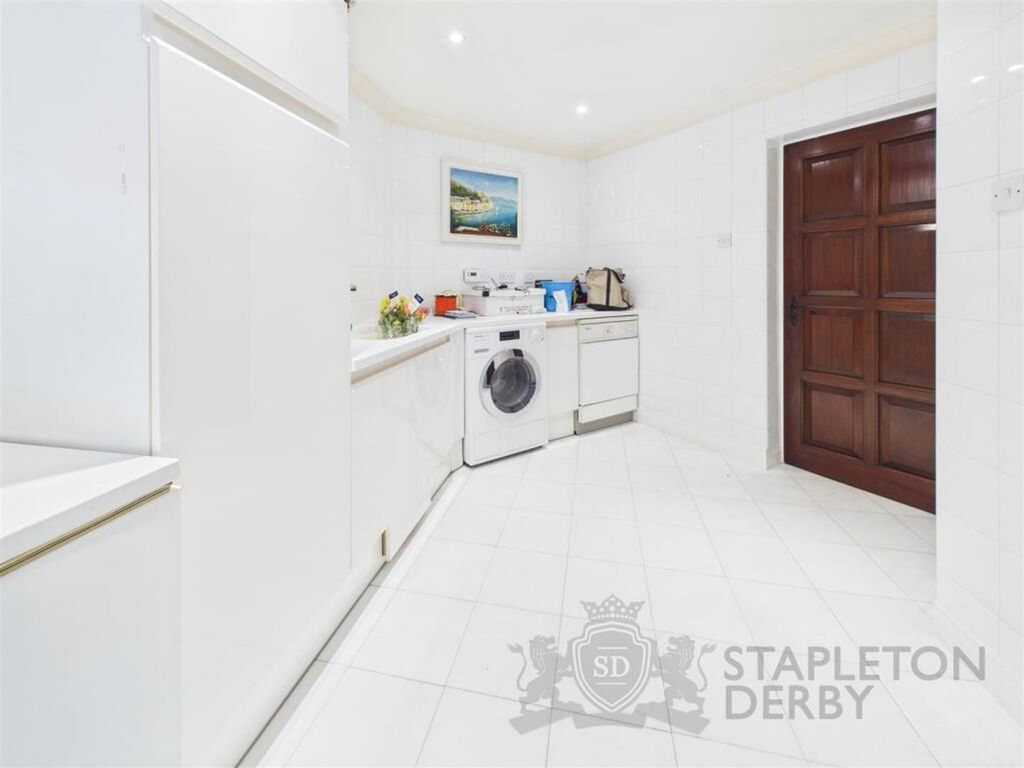 Property photo 3 of 57