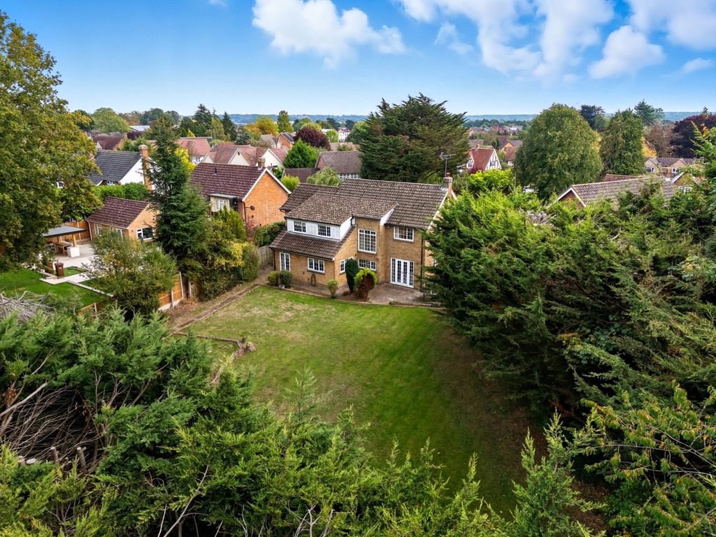 Property photo 1 of 27 Picture No. 02