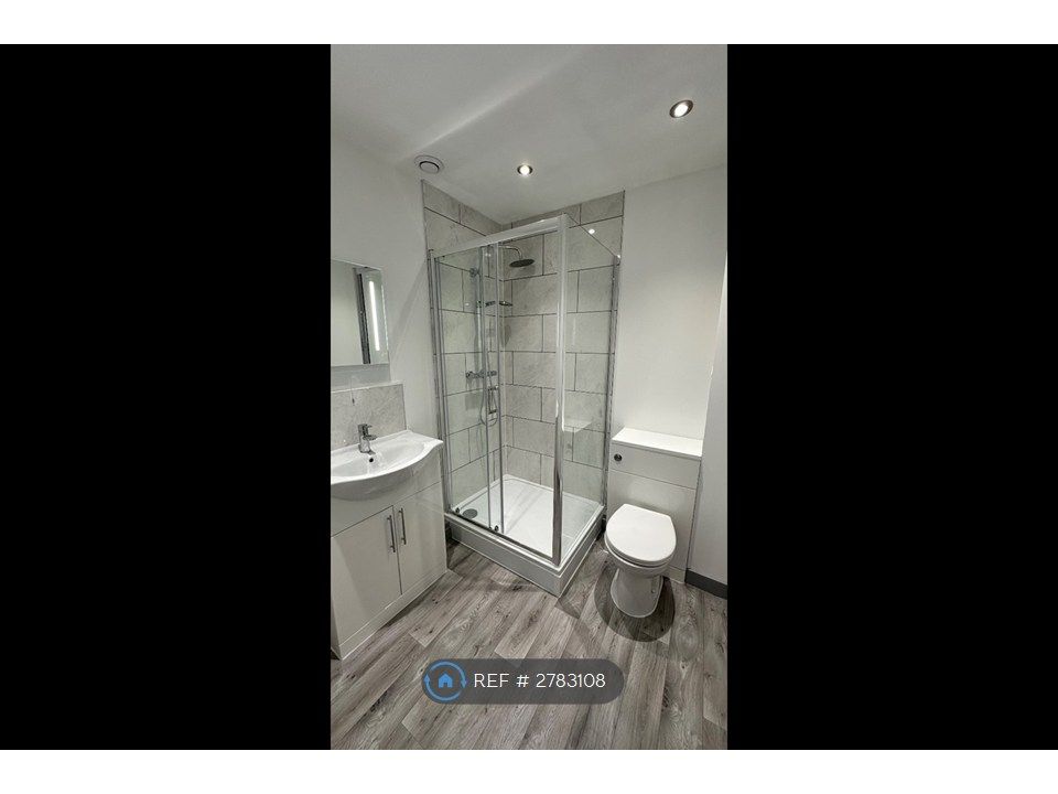 Property photo 3 of 5 Bathroom