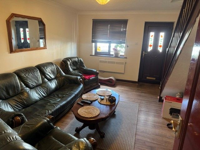 Property photo 2 of 6 Living Room