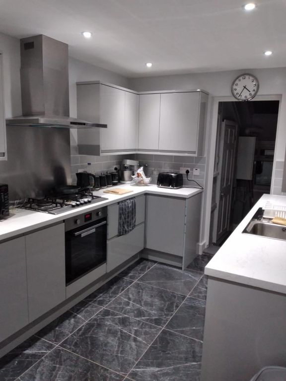 Property photo 3 of 6 Photo 5