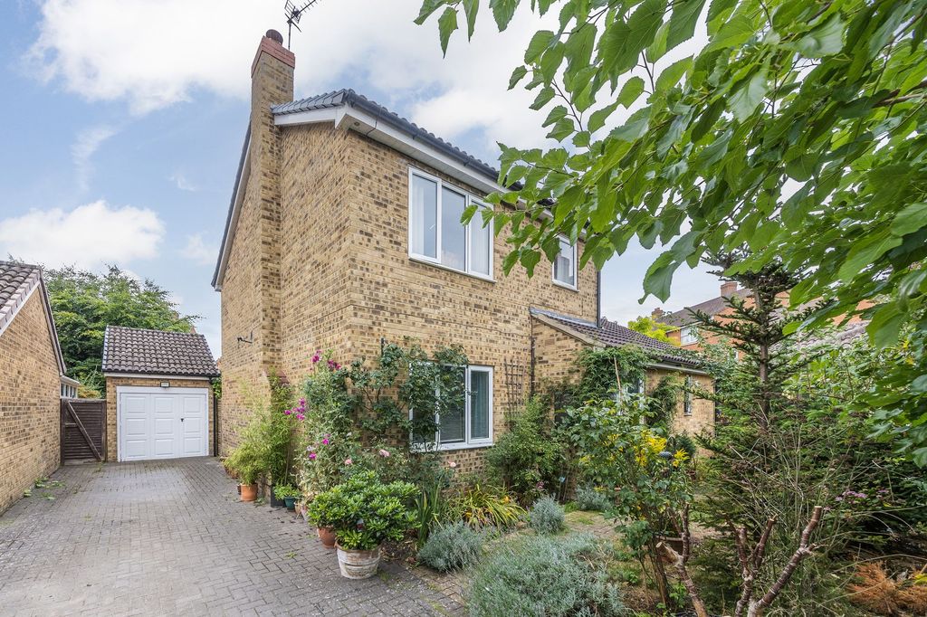 Property photo 1 of 23