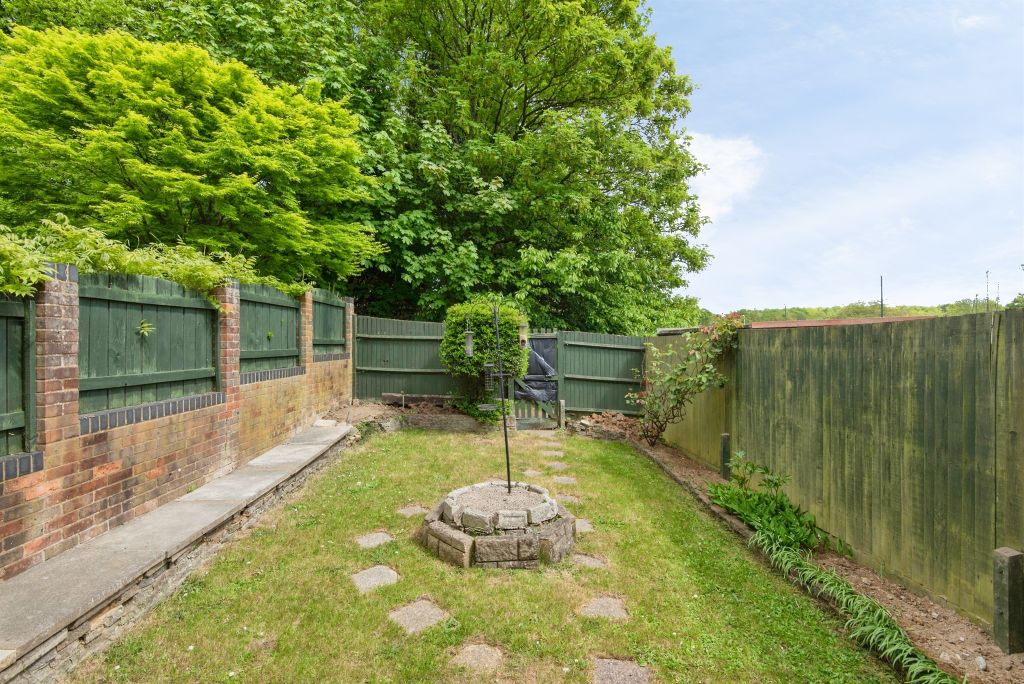 Property photo 2 of 18