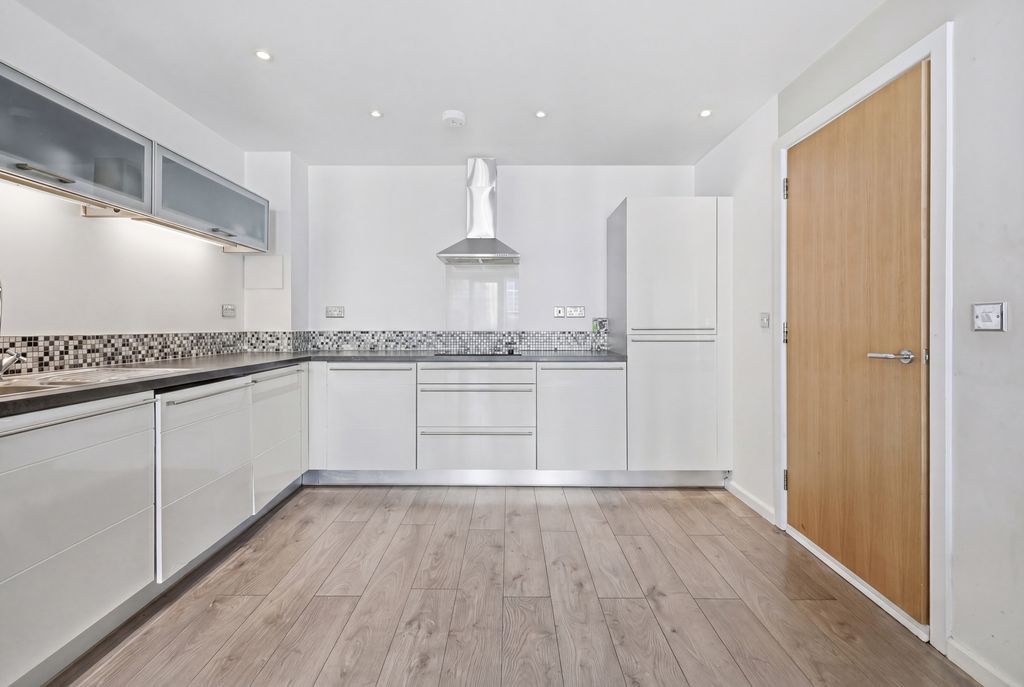 Property photo 3 of 15 Photo 3