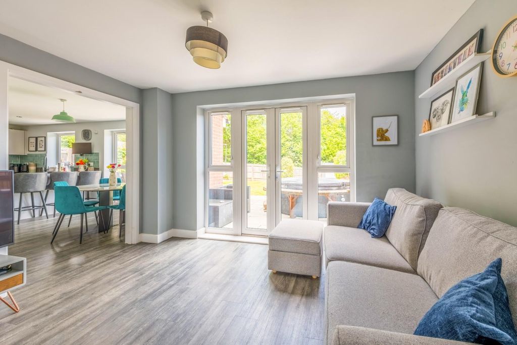 Additional image 10 of 4 bed detached house for saleLangmore Lane, Lindfield RH16