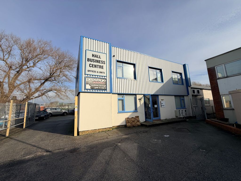 Property photo 1 of 5