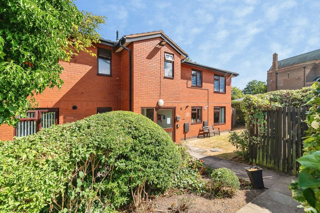 Property photo 1 of 14 Pbox-Img.Jpg