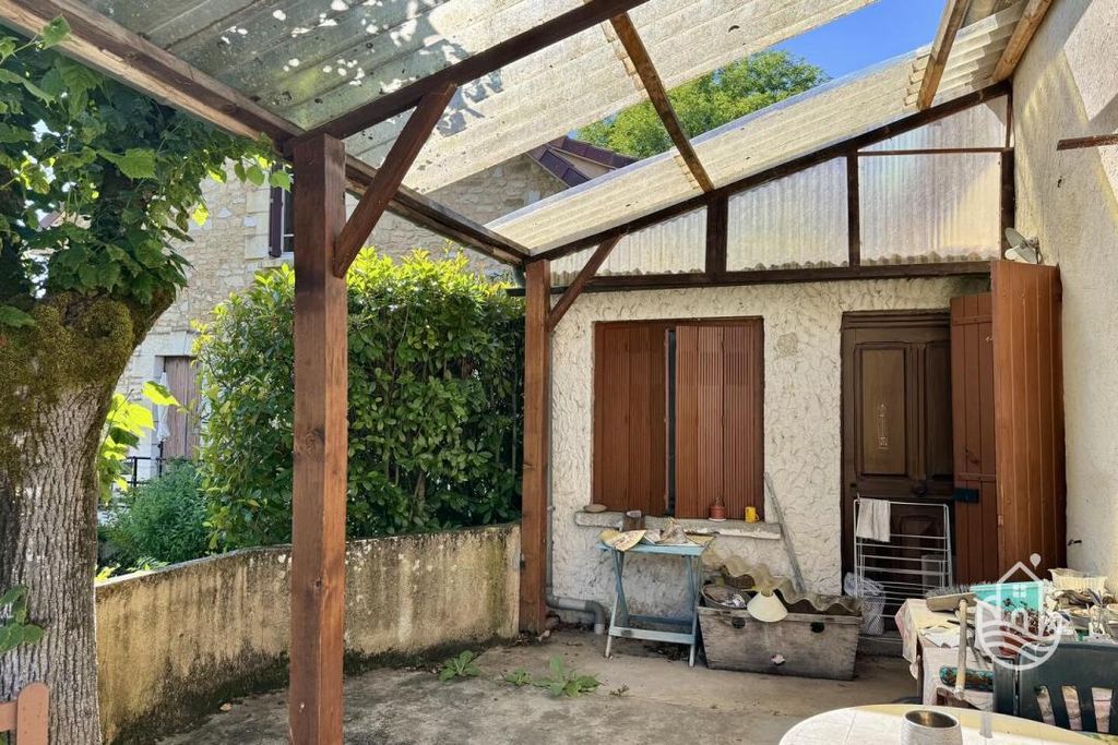 Property photo 3 of 14