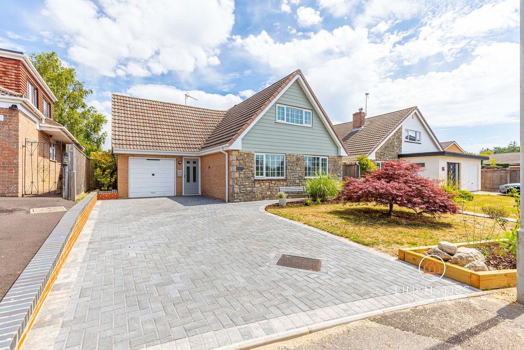 Property photo 1 of 34