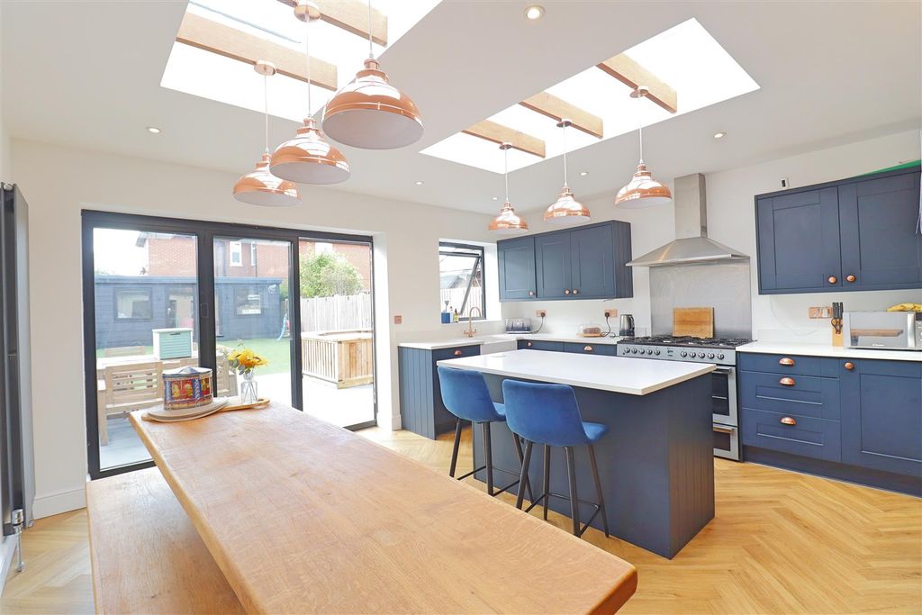 Property photo 2 of 15 Img_4347.Jpg