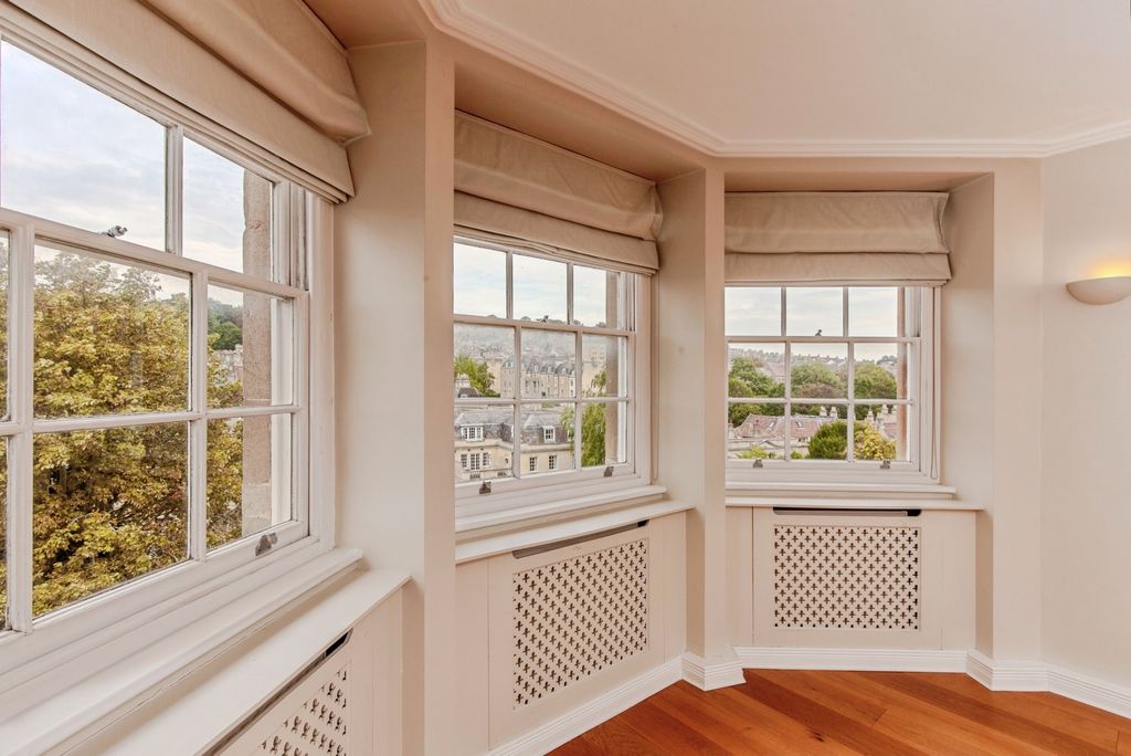 Property photo 3 of 19 Pbox-Img.Jpg