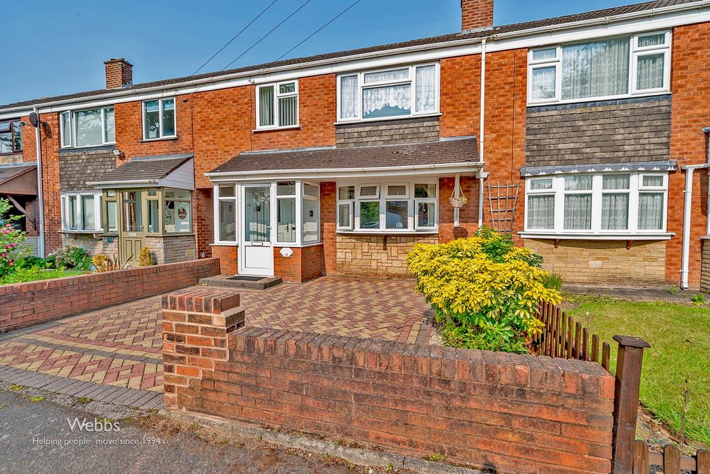Property photo 1 of 34 Â© Webbs Estate Agents Â© (29 Of 124).Jpg