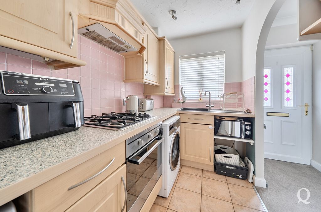Property photo 2 of 21 9A86Cab6-1648-486...