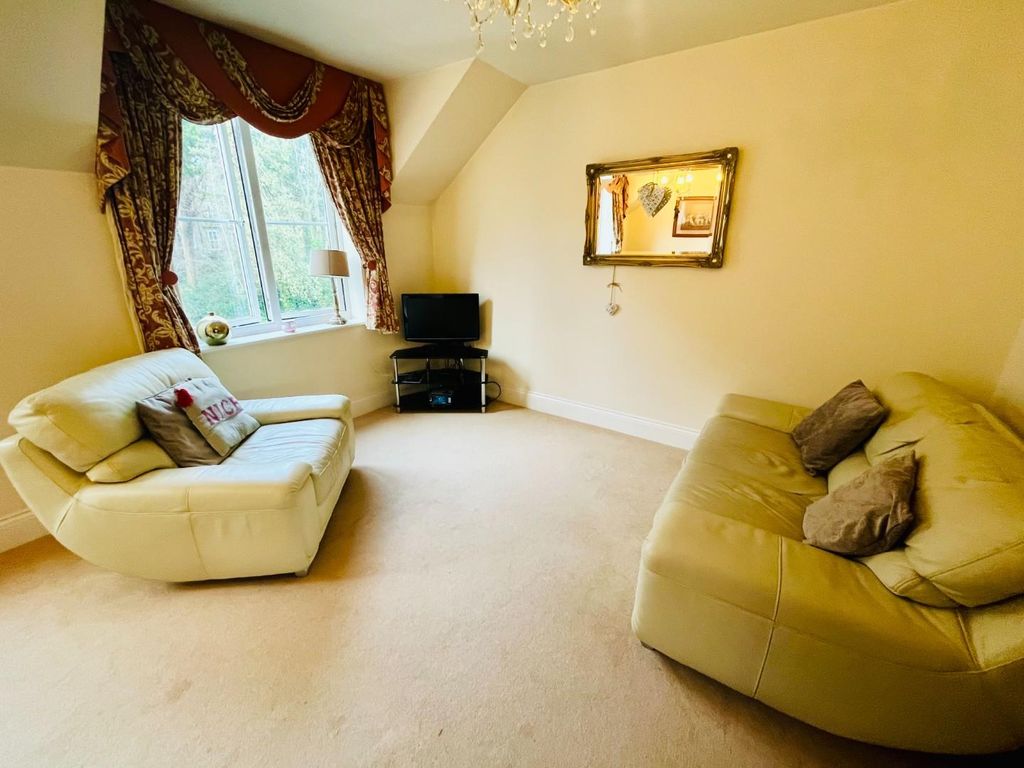 Property photo 3 of 9 Img-3343.Jpg