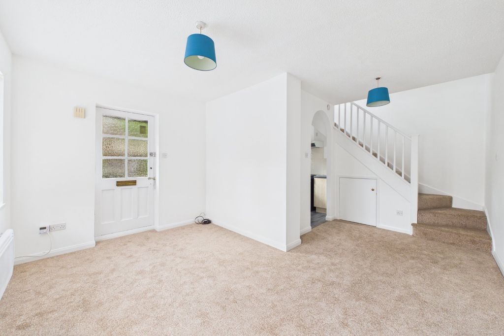 Property photo 2 of 7 Picture No. 06