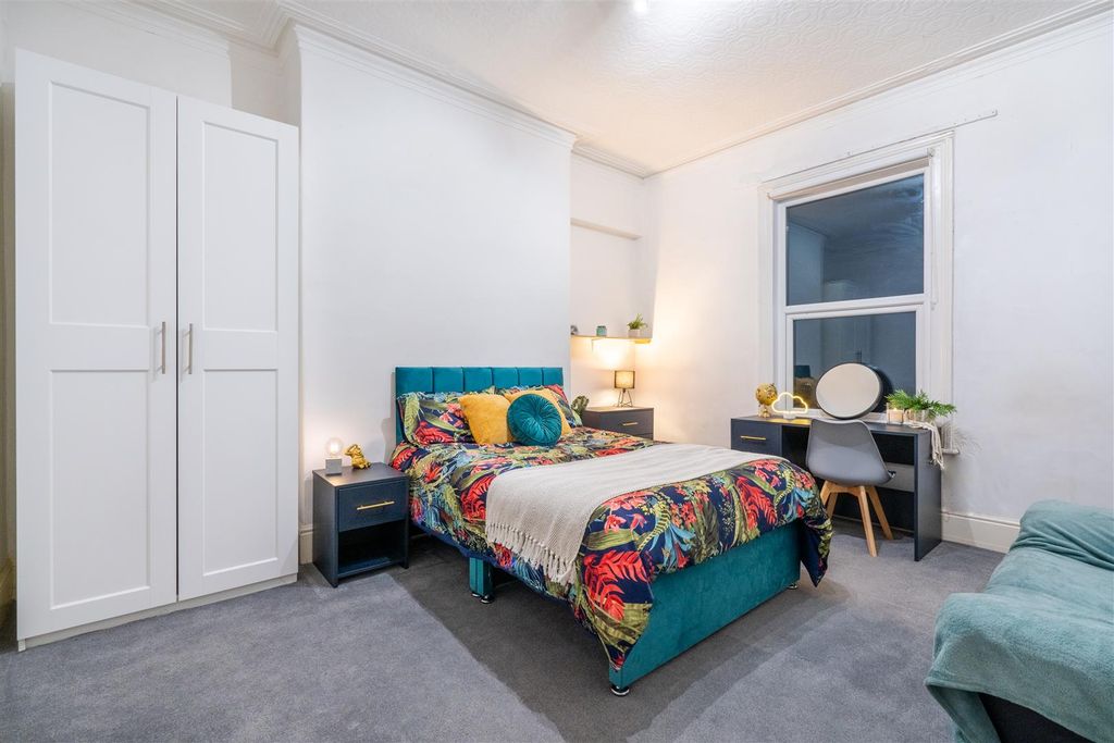 Property photo 3 of 9 _Ajh1307-Hdr.Jpg