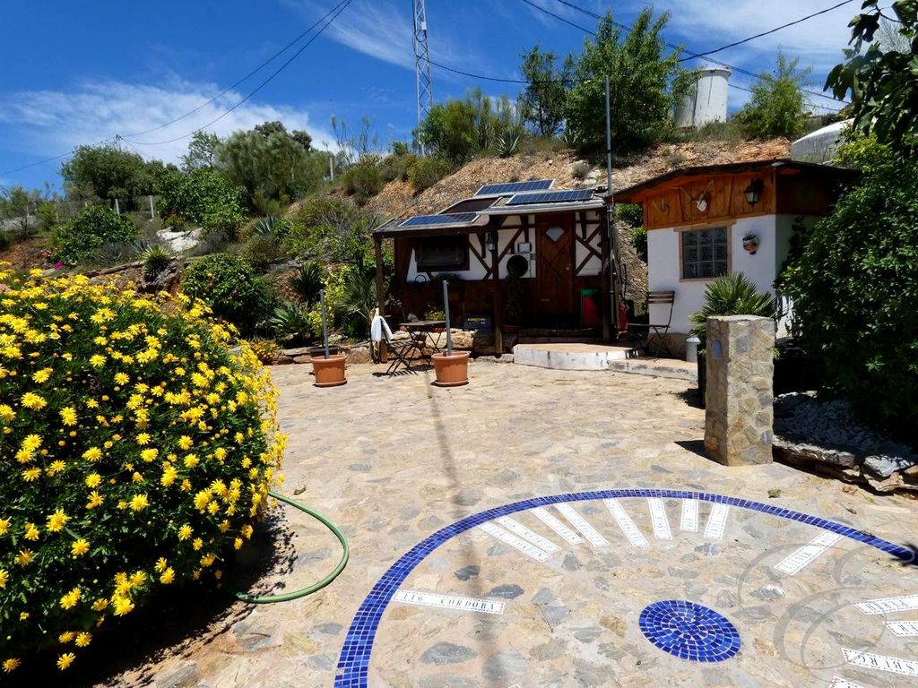 Property photo 2 of 30