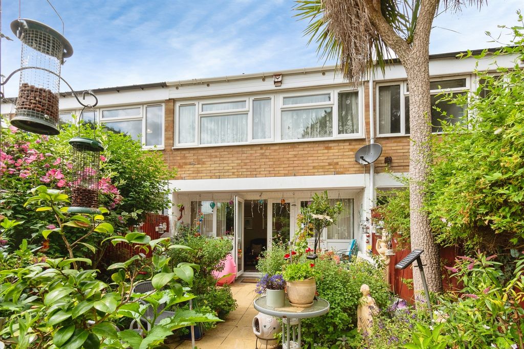 Property photo 2 of 13