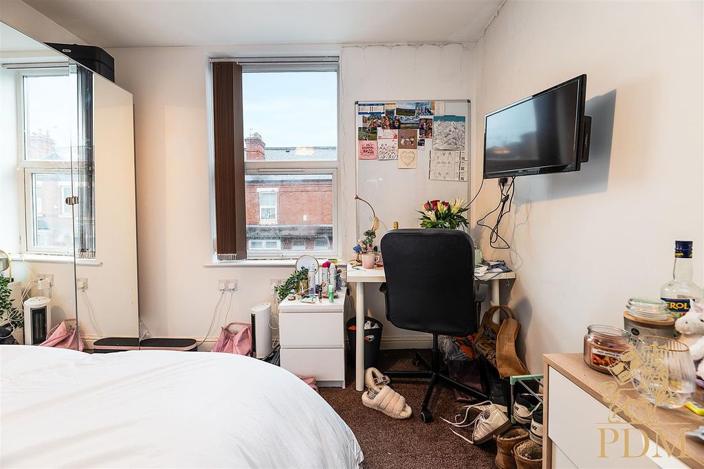 Additional image 8 of 5 bed semi-detached house for saleMidland Avenue, Nottingham NG7