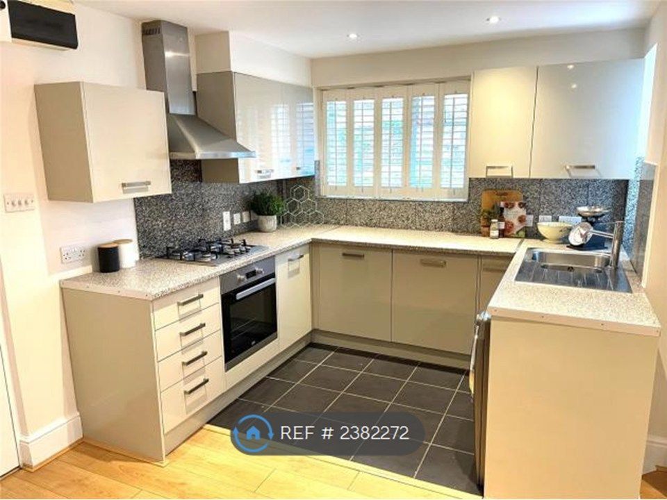 Property photo 3 of 7 Open Plan Kitchen